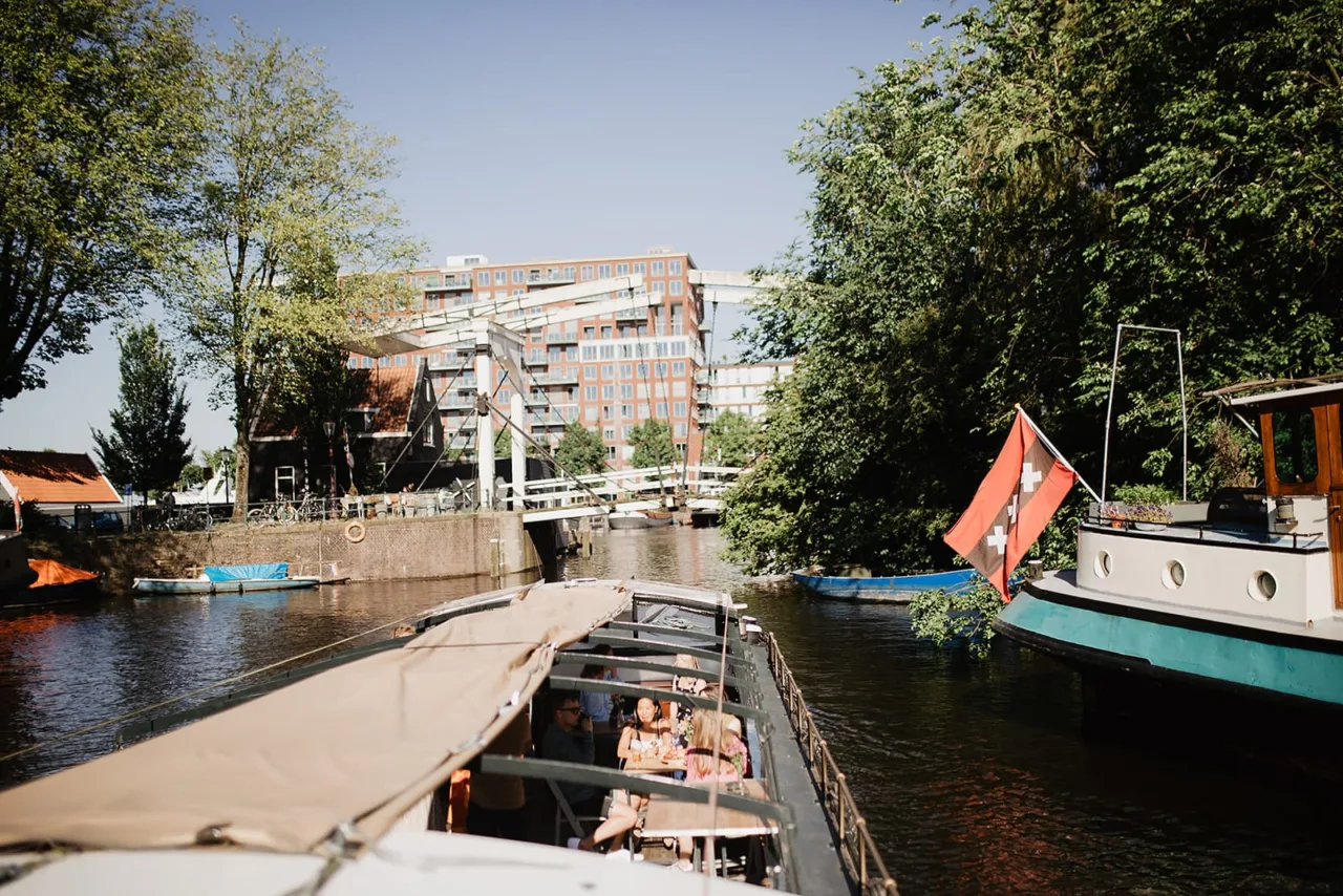 Tijd zal het Leeren Rederij Mokum Boot huren Amsterdam